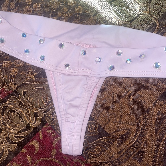Small dance wear/thong/ new - Picture 2 of 3